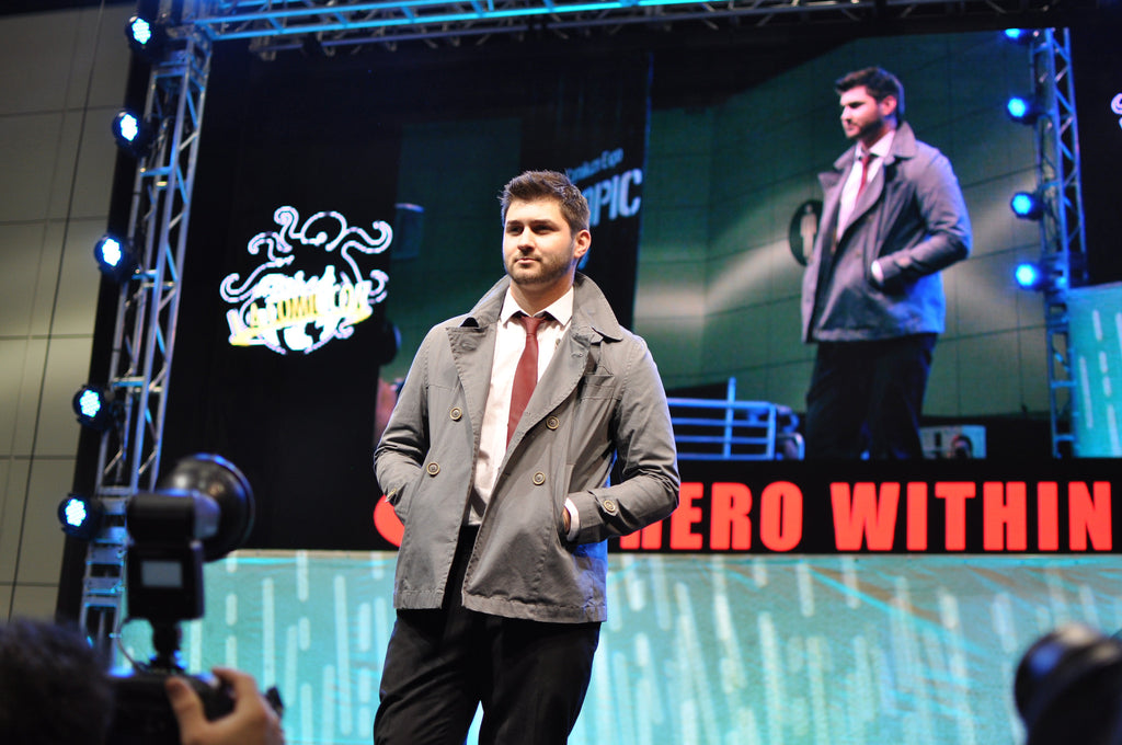 BATMAN Light Peacoat - Hero Within